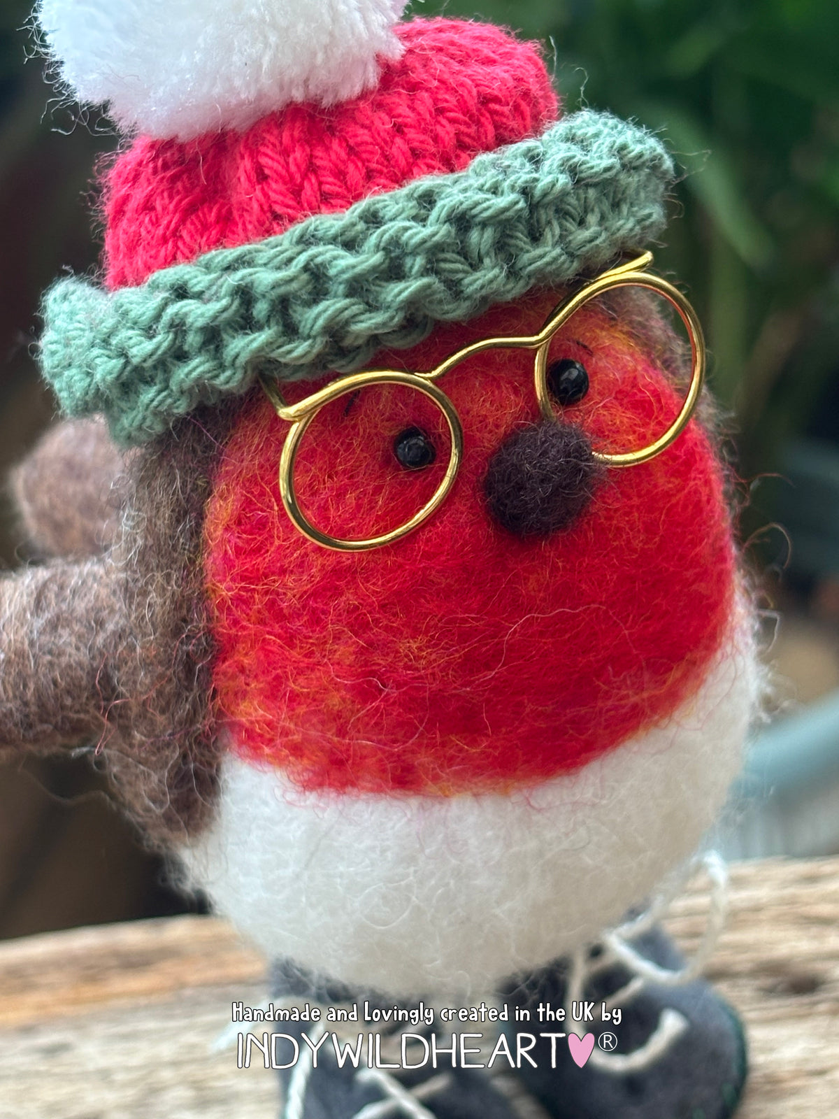 Needle Felted Robin Collectible Character - Handmade Robin Ornament