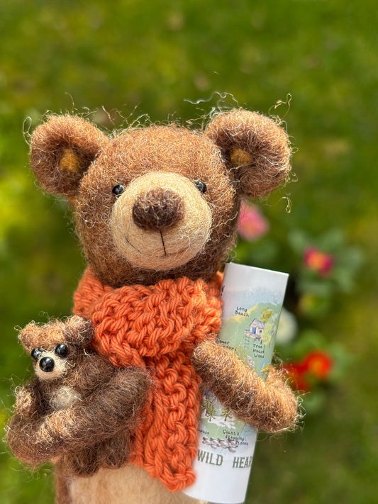 Needle Felt Bear - Needle Felted Bear Collectable - Handmade Bear Gift - Fibre Art - Brown Bear Wool Sculpture