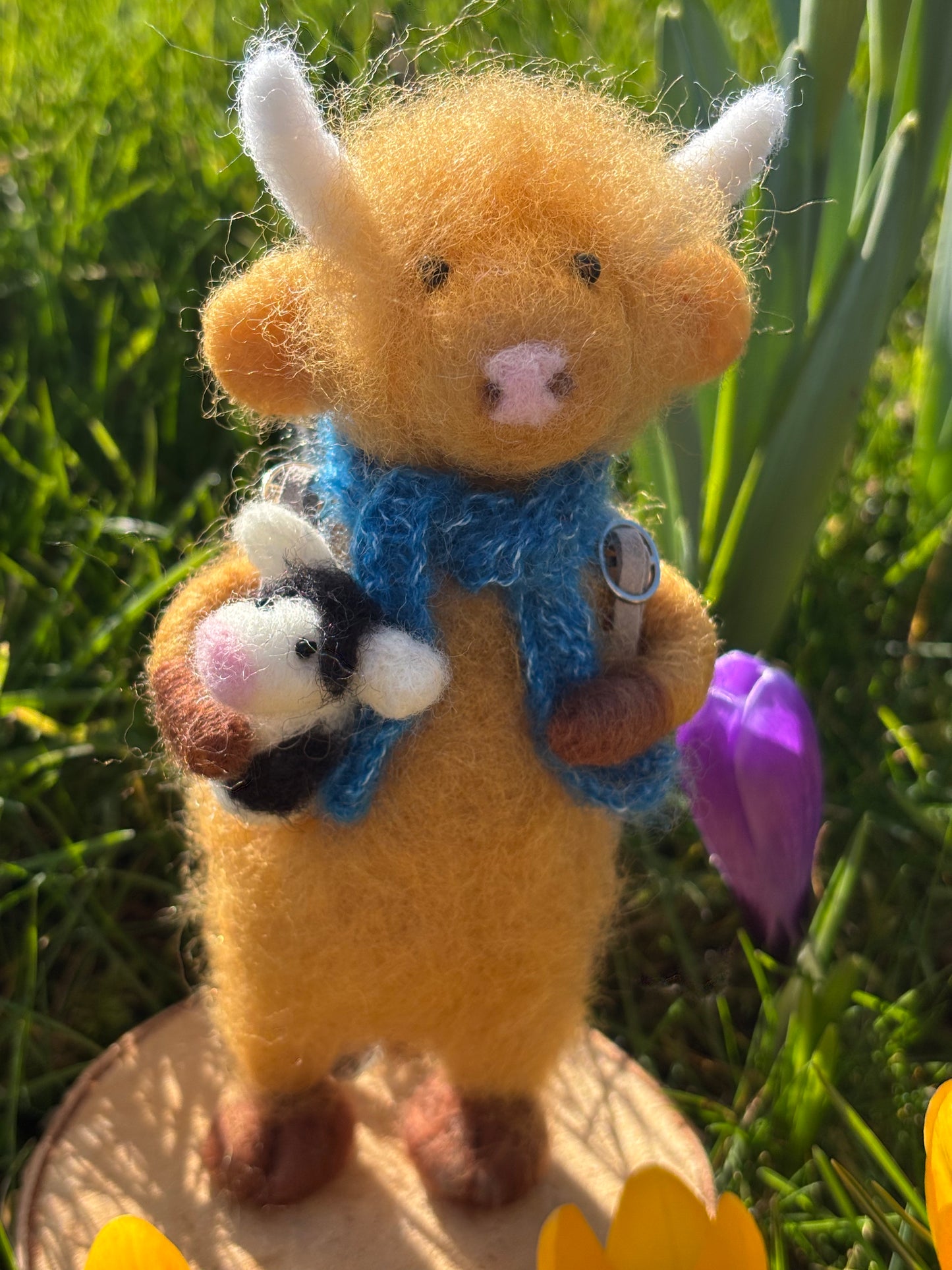 Needle Felted Highland Cow - Needle Felted Cow Collectable - Handmade Cow Gift - Fibre Art Cow - Highland Cow Wool Sculpture
