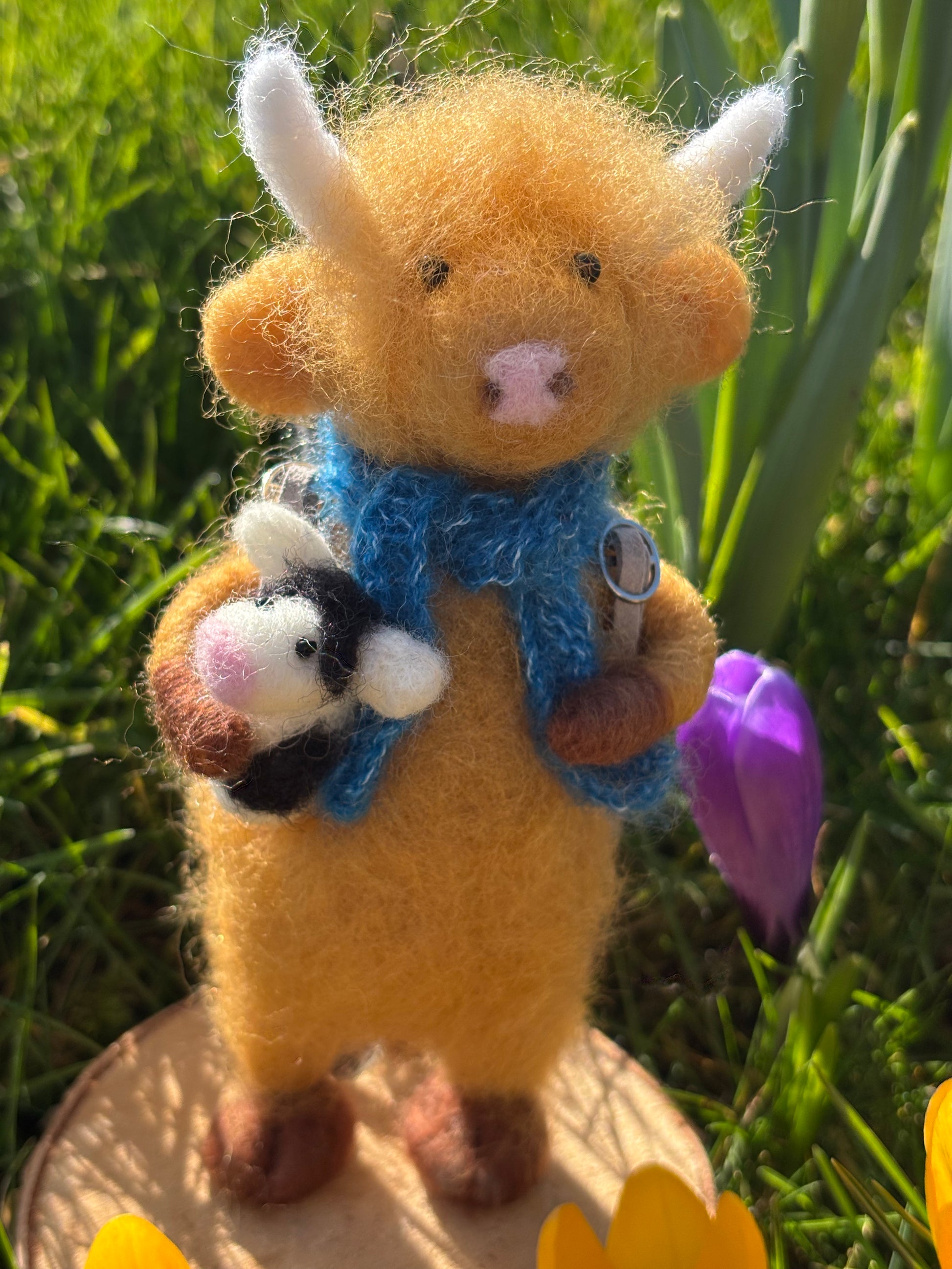 Needle Felted Highland Cow - Needle Felted Cow Collectable - Handmade Cow Gift - Fibre Art Cow - Highland Cow Wool Sculpture