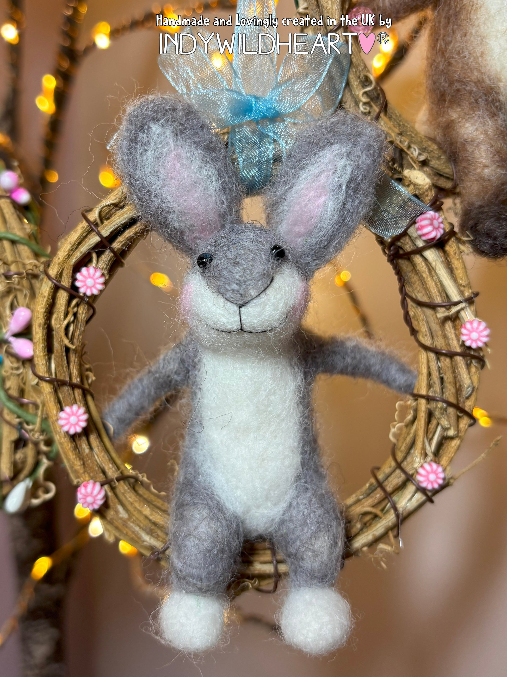 Needle_Felted_Rabbit_in_Miniature_Wreath_Easter_Tree_Decoration